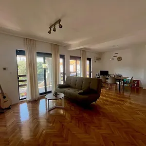 Apartament Goldy
