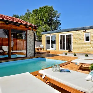 Campingplatz Luxury Mobile Maro Biograd