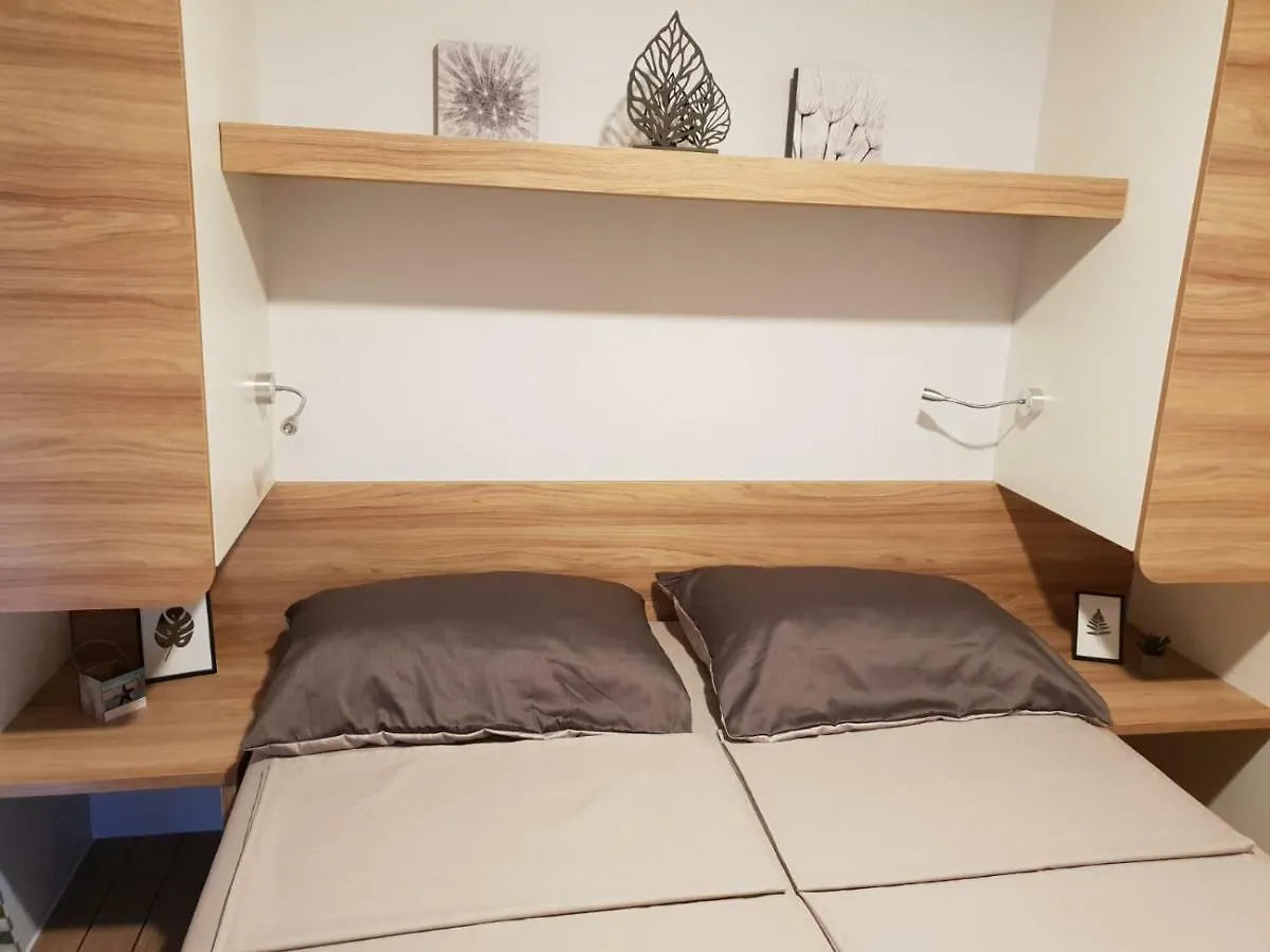 Mobile Home Stella III Biograd Na Moru Soline Beach 4*,  Kroatien